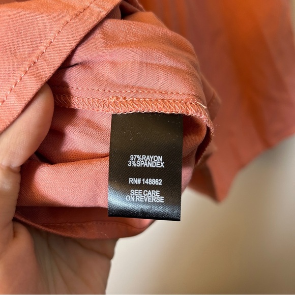 NWT Torrid Coral Button Up Blouse with Corset Back Size 2 - Picture 6 of 8